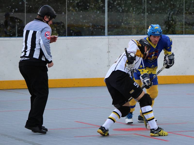 Highlanders Prachatice - Pluhův Žďár 12:3.