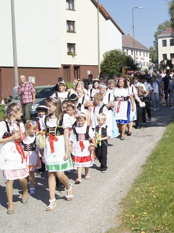 Pod taktovkou Zbytinských bab se konala v obci další Staročeská konopická.