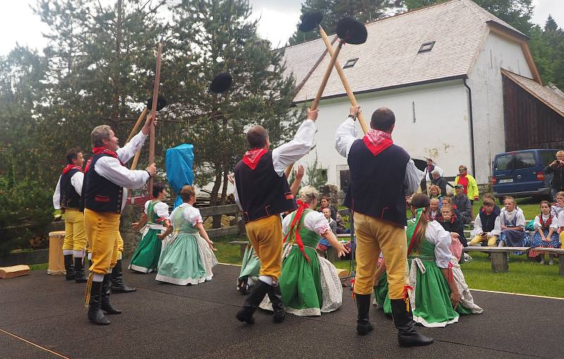 Zahájení plavení na Schwarzenberském plavebním kanále na Jeleních Vrších.