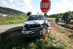 Řidič vozidla Škoda skončil po dopravní nehodě v péči lékařů.