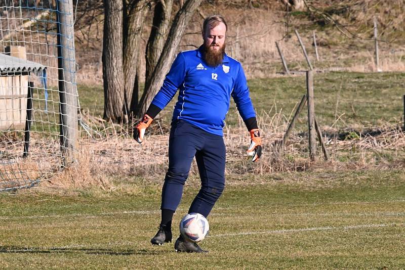 Fotbalová příprava: Šumavan Vimperk - Sokol Stachy 3:0 (0:0).