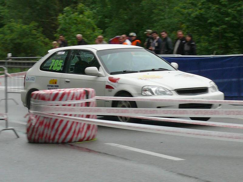 České mistrovství automobilů do vrchu v Prachaticích.