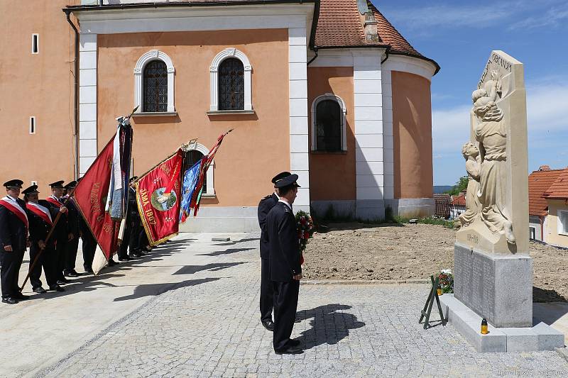 Slavnost sv. Jána má ve Lhenicích tradici. Konala se v neděli 20. května.