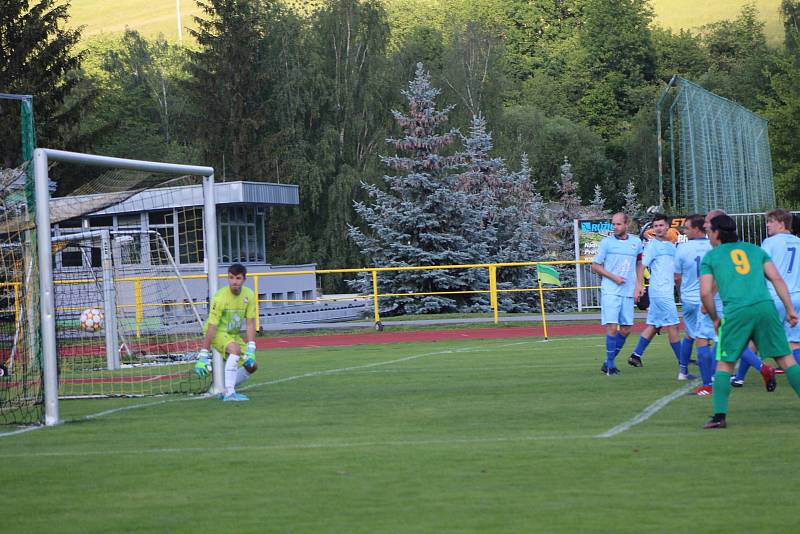 Fotbalový KP: Tatran Prachatice - FK Protivín 2:3 (1:3).