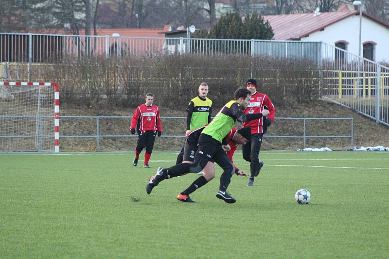 Přípravný fotbal: Prachatice - Osek 3:4.