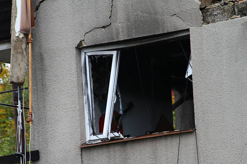 Výbuch v Lenoře zdemoloval obytný dům. Foto: Deník/Stanislav Falář