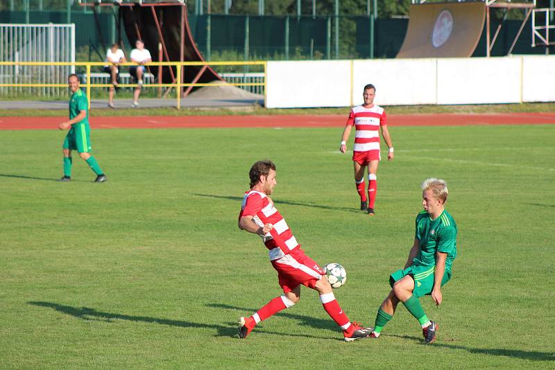 Fotbalová I.A třída: Prachatice - Lhenice 2:1.