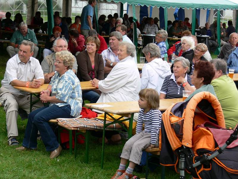 Víkend patřil v Jámě desátému Hudebnímu festivalu pod lípou. 