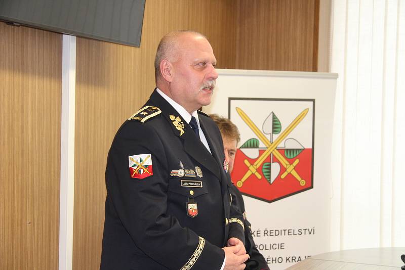 Poděkování od Policie ČR, BESIPu i Českého červeného kříže dostali Petr a Petr Fleischmannovi ze Šumavských Hoštic.