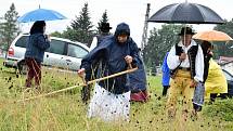 Ve Volarech se sešli sekáči při tradiční soutěži v kosení trávy.