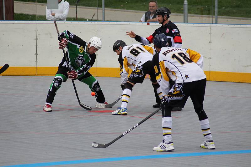 Prachatičtí Highlanders doma přehráli Jestřáby z Přelouče 2:1.