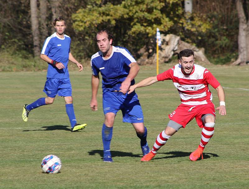 Fotbalová I.B třída: Husinec - Lhenice 1:2.