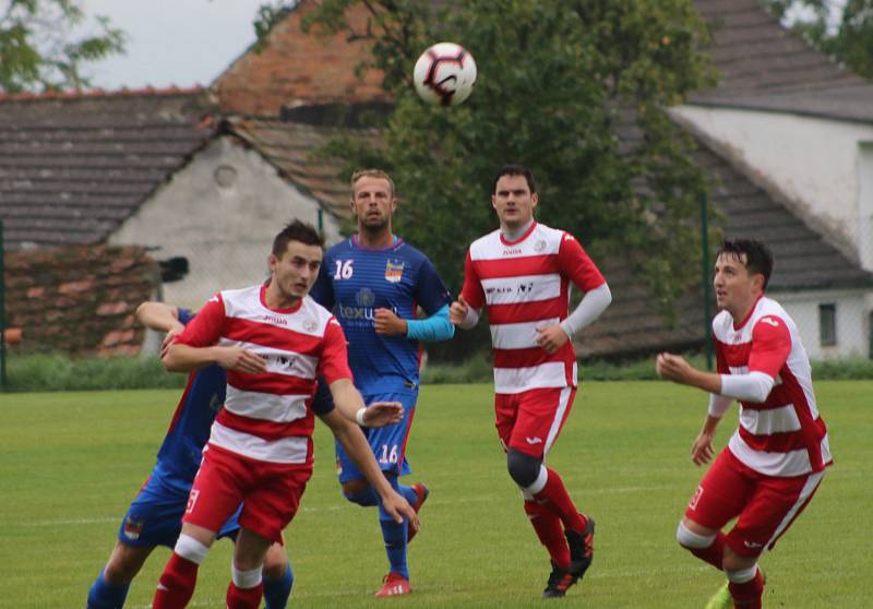 Fotbalová A třída: Lhenice - Planá u ČB 1:0.