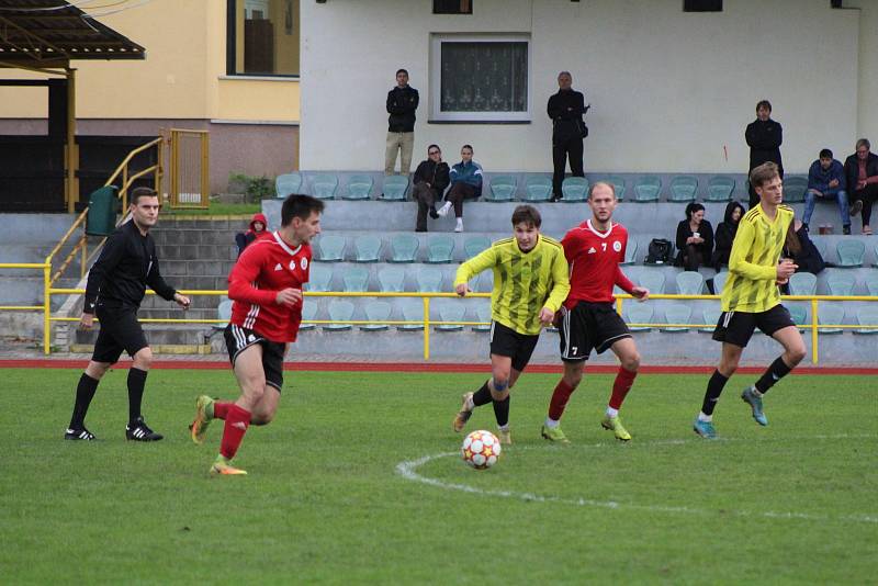 Fotbalový KP: Tatran Prachatice - Trhové Sviny 1:5 (0:3).