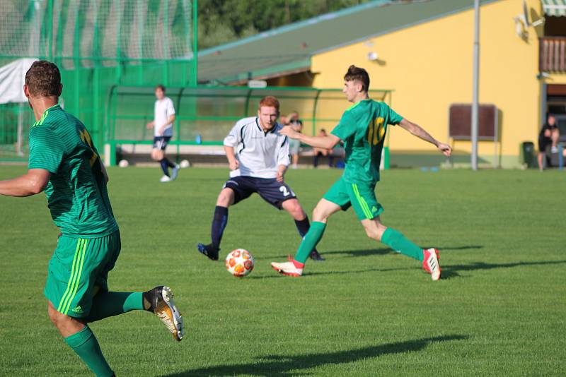 Fotbalová příprava: FK Lažiště - Tatran Prachatice 5:1.