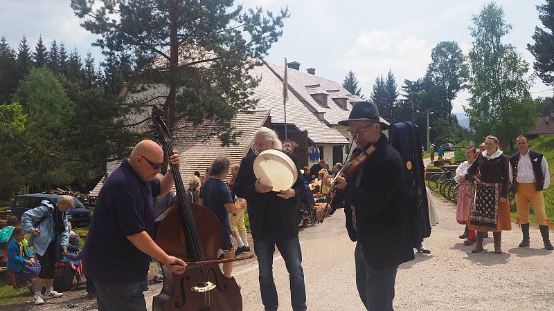 Zahájení plavení na Schwarzenberském plavebním kanále na Jeleních Vrších.