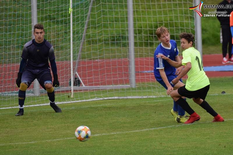 KP starší dorost: Šumavan Vimperk - Tatran Prachatice 6:3.