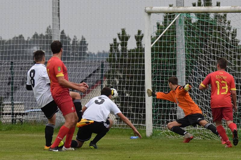 Fotbalový OP Prachaticka: FC Šumavské Hoštice - Sokol Stachy 1:2 (0:0).