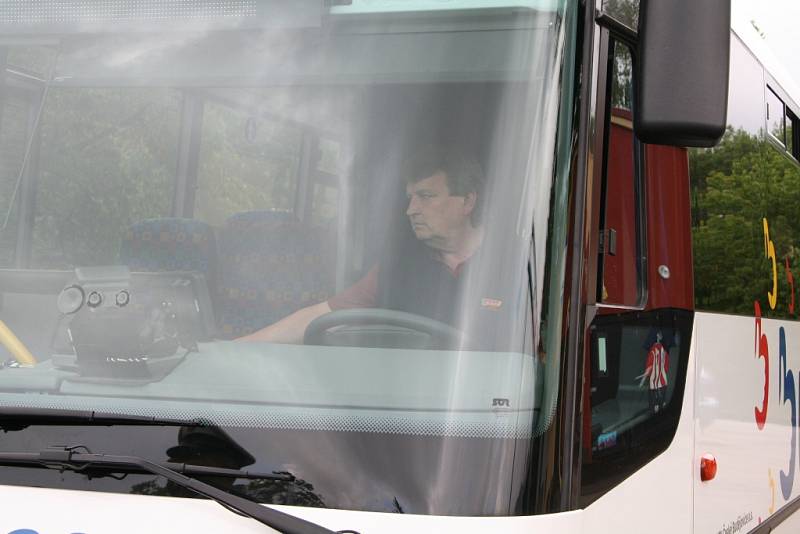 Milion bez nehody. Tolik najel řidič Zdeněk Keclík s autobusem. 