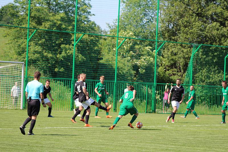 Fotbalová I.A třída: Lažiště - Lokomotiva ČB 4:4.