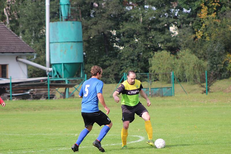 Fotbalová I.B třída: Slavoj Husinec - Osek B 4:2.