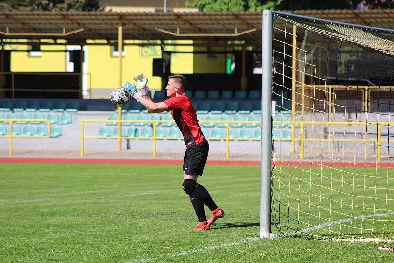 KP staršího dorostu: Tatran Prachatice - Meteor Tábor 5:1 (4:1).