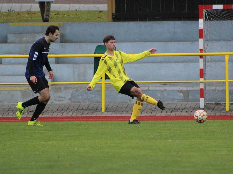 Fotbalový KP: Prachatice - Dražice 1:0.