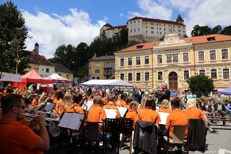 Akce s názvem mezi pivovary zahájila Léto pod Boubínem.