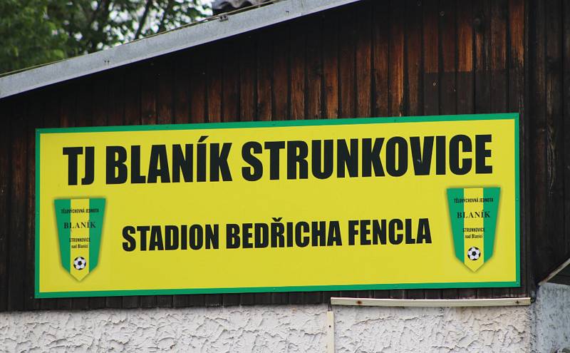 Přípravný fotbal: Strunkovice - Hradiště 7:1.