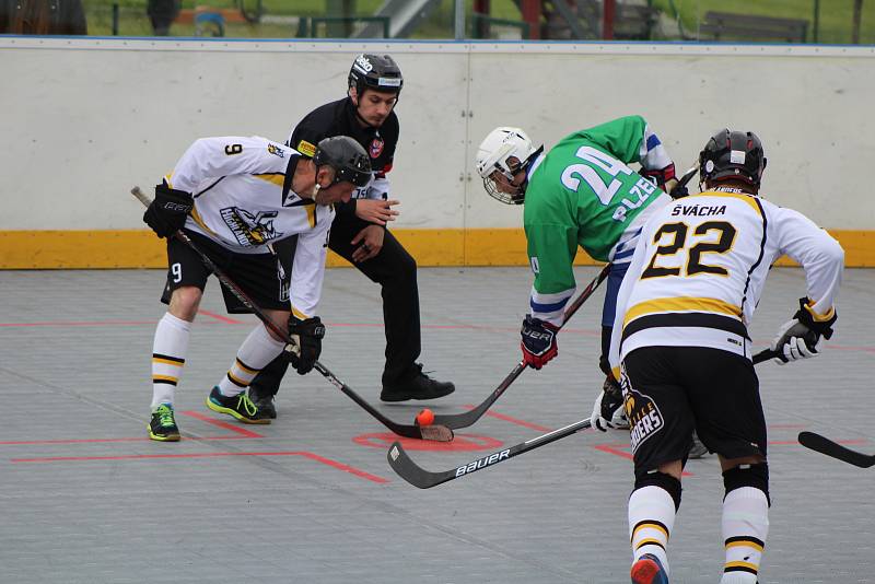 Hokejbalová 1. liga: HBC Prachatice - HBC Plzeň B 2:4.