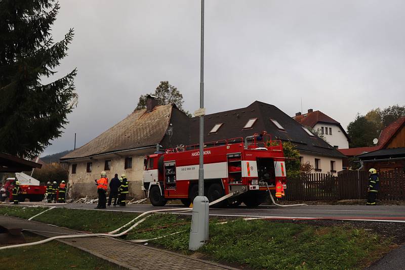 Plyn vybouchl ve čtvrtek 3. října v bytovce v Lenoře.