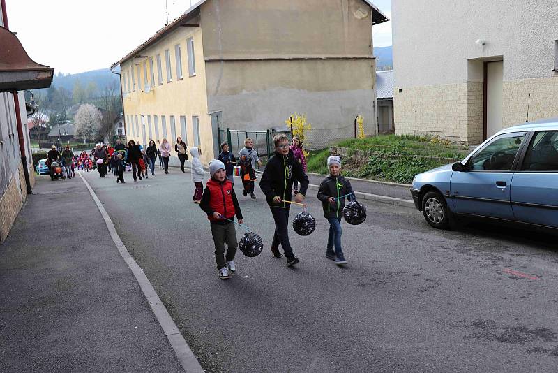 Připomeňte si čarodějnické reje na Prachaticku v uplynulých letech na snímcích redakce i našich čtenářů.