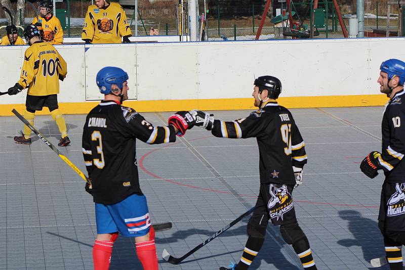 Přípravný hokejbal: HBC Prachatice - Suchdol nad Lužnicí 6:2.