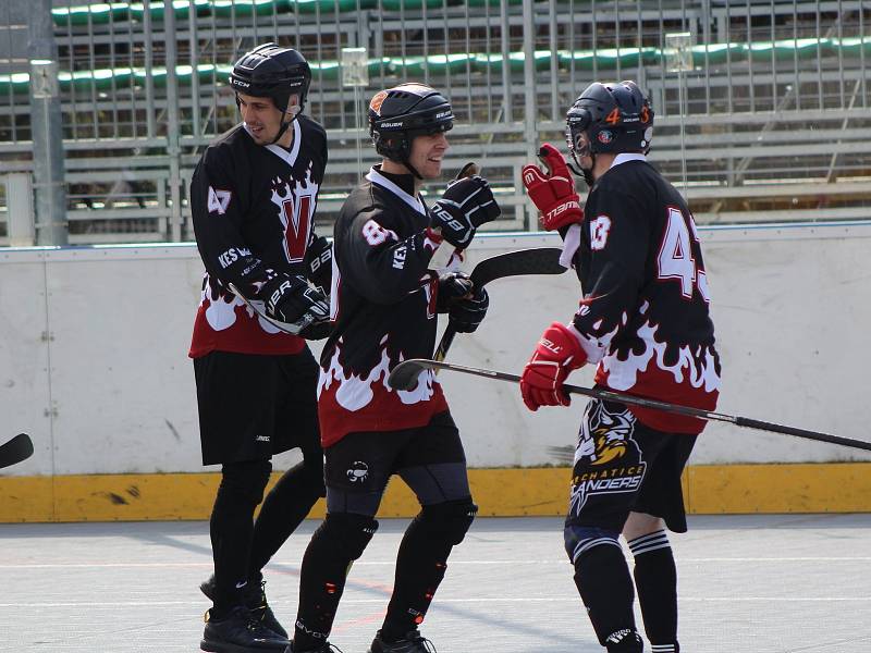 II. liga hokejbalistů: Flames Volary - Nová Včelnice 5:4.