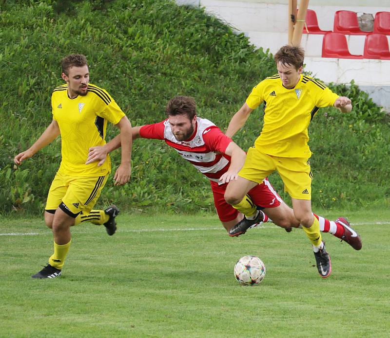 Fotbalová I.A třída: SK Lhenice - SK Čkyně 1:2 (0:1).