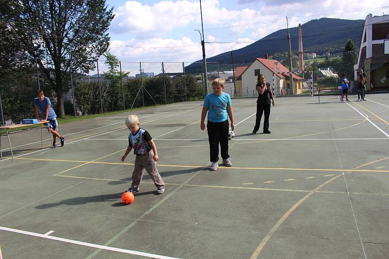 Rodinných sportovních her v Prachaticích se zúčastnilo 65 aktivních sportovců.