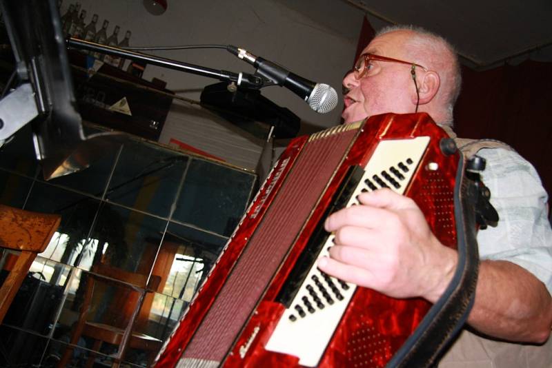 Třetí Setkání harmonikářů ve Zbytinách.