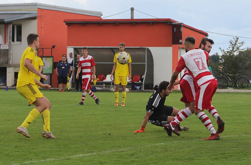 Fotbalová I.A třída: SK Lhenice - SK Čkyně 1:2 (0:1).