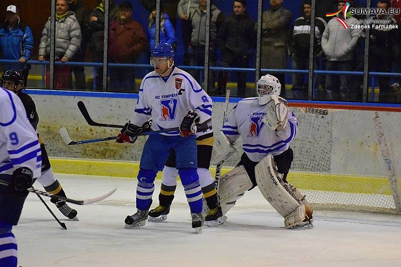 Porážka s Hlubokou poslal vimperské hokejisty do play off proti HC Strakonice. Ve Vimperku se hraje v neděli 3. března.