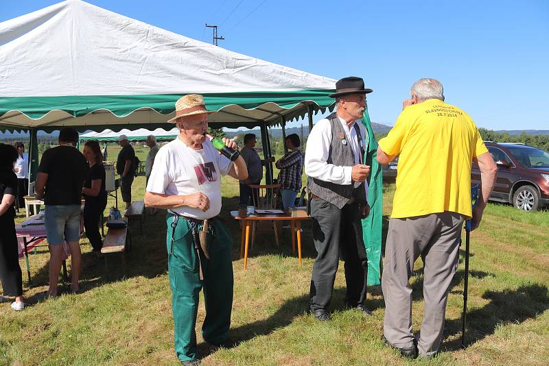 Volarský sekáč 2021 ukázal, jak jsou zdatní muži, ženy a děti při kosení trávy.