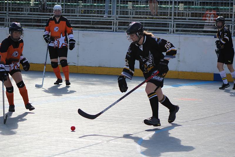 Hokejbalová liga žen - turnaj v Prachaticích.