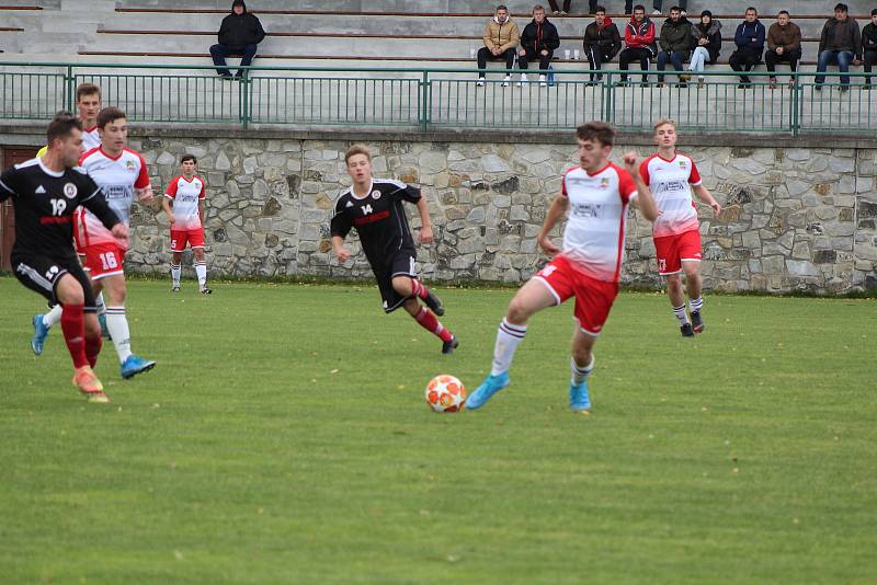 Fotbalová A třída: Prachatice B - Trhové Sviny 0:4.