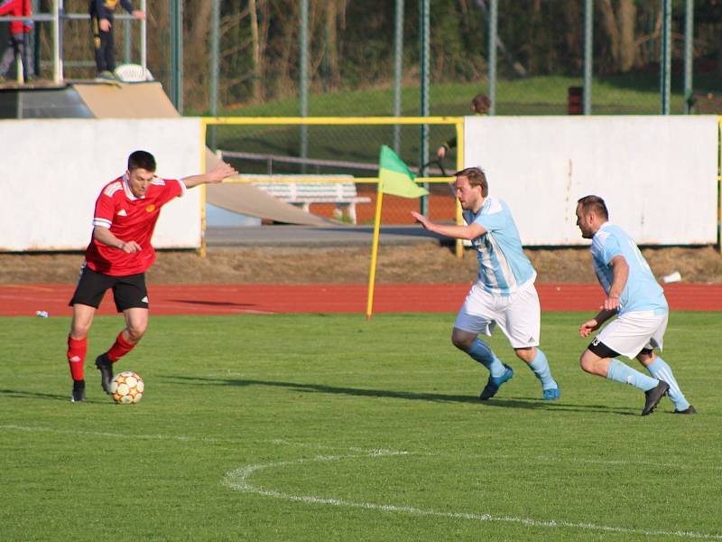 Fotbalový KP: Tatran Prachatice - FK Olešník 0:1 (0:1).