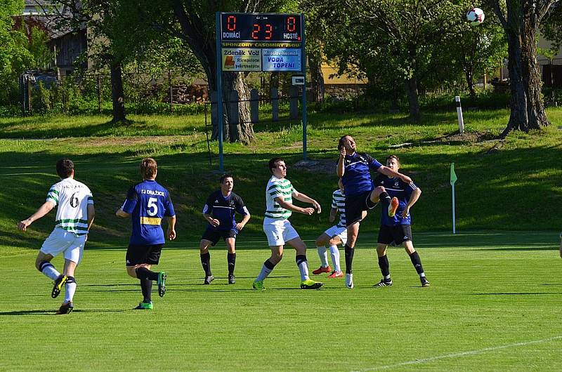 Vacovští fotbalisté hráli hodinu v oslabení a lídrovi tabulky z Dražic podlehli 1:4.