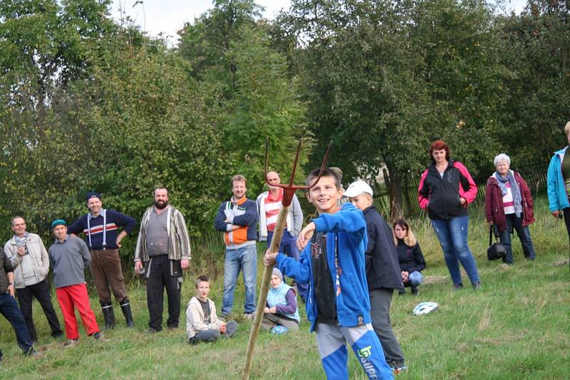 Venkovské ženy slavily v sobotu svátek. V Konopišti to všichni pořádně rozjeli.