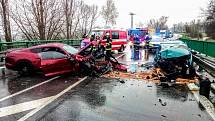 Nehoda dvou osobních aut u Netolic.