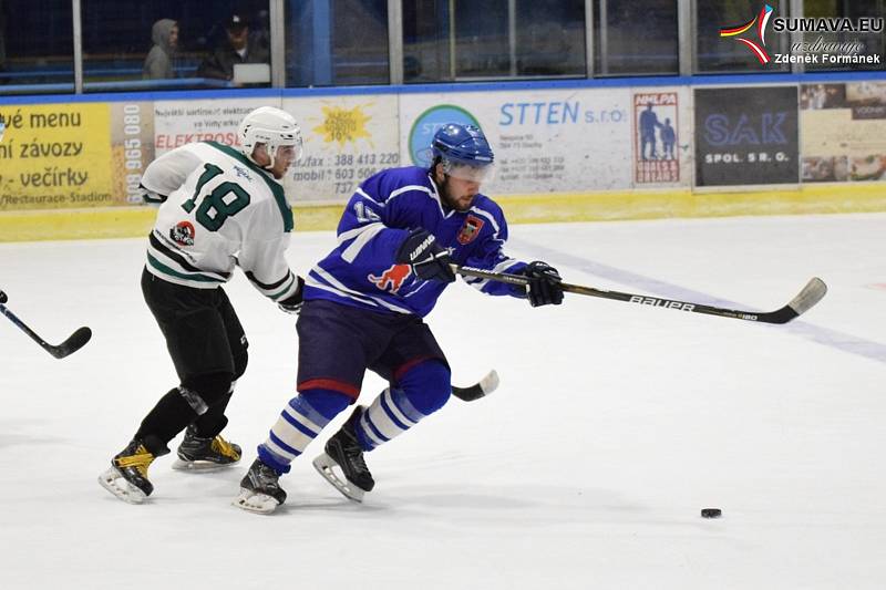 Hokejová Krajská liga: HC Vimperk - Slavoj Český Krumlov 3:5.