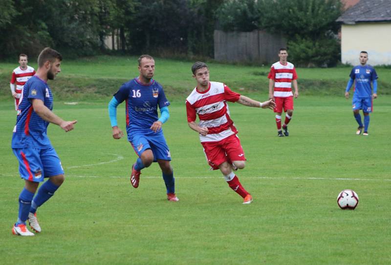 Fotbalová A třída: Lhenice - Planá u ČB 1:0.