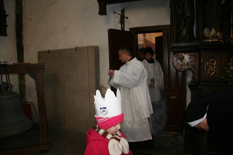 Žehnání koledníkům Tříkrálové sbírky se konalo v prachatickém kostele sv. Jakuba.