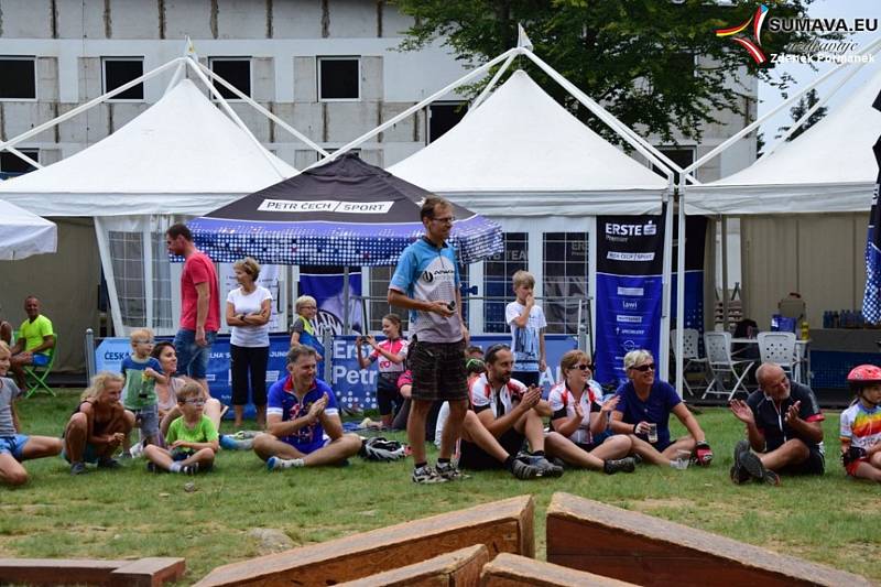 Bikeři zdolávali 21. Šumavský MTB maraton. Foto: Zdeněk Formánek